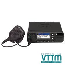Máy bộ đàm gắn xe Motorola XiR M3688 kỹ thuật số